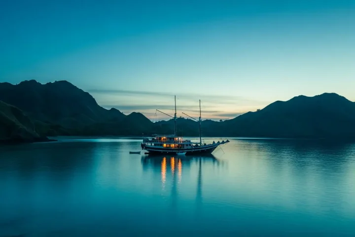 Seasickness on a Komodo Liveaboard: Tips That Work